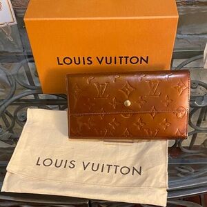 Louis Vuitton Vernis Monogram Wallet